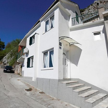 Holiday Home Miklica Klis Экстерьер фото