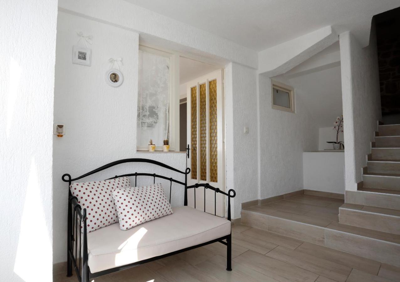 Holiday Home Miklica Klis Экстерьер фото