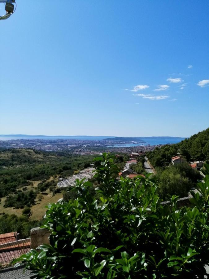 Holiday Home Miklica Klis Экстерьер фото