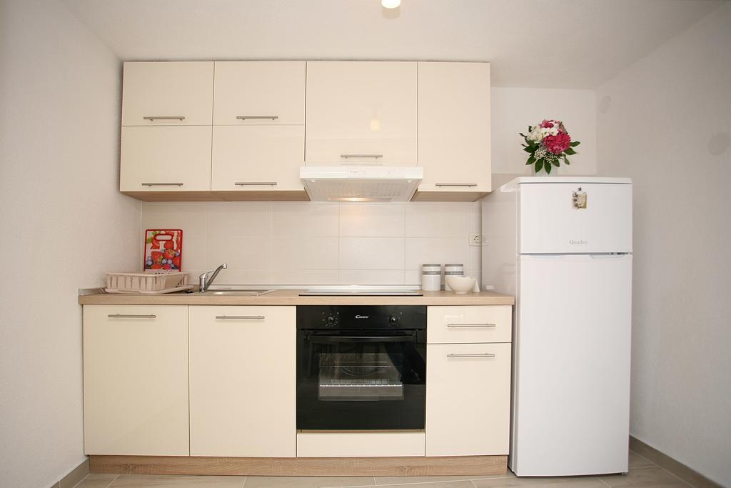 Holiday Home Miklica Klis Экстерьер фото