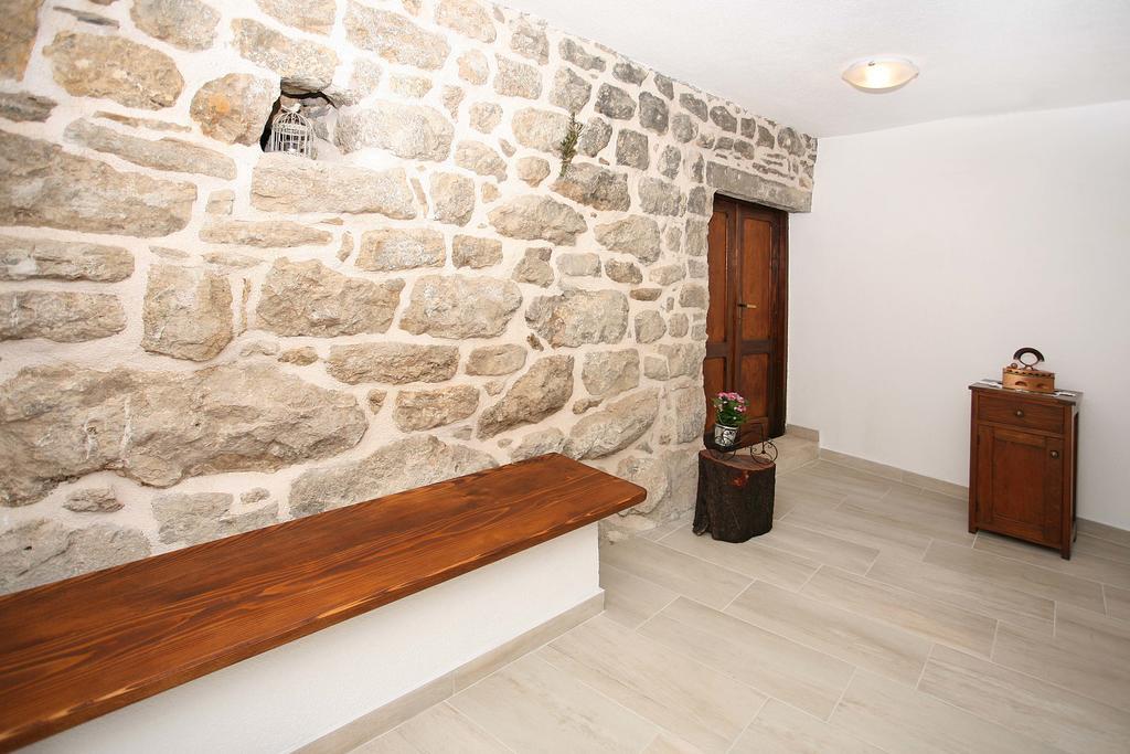 Holiday Home Miklica Klis Экстерьер фото