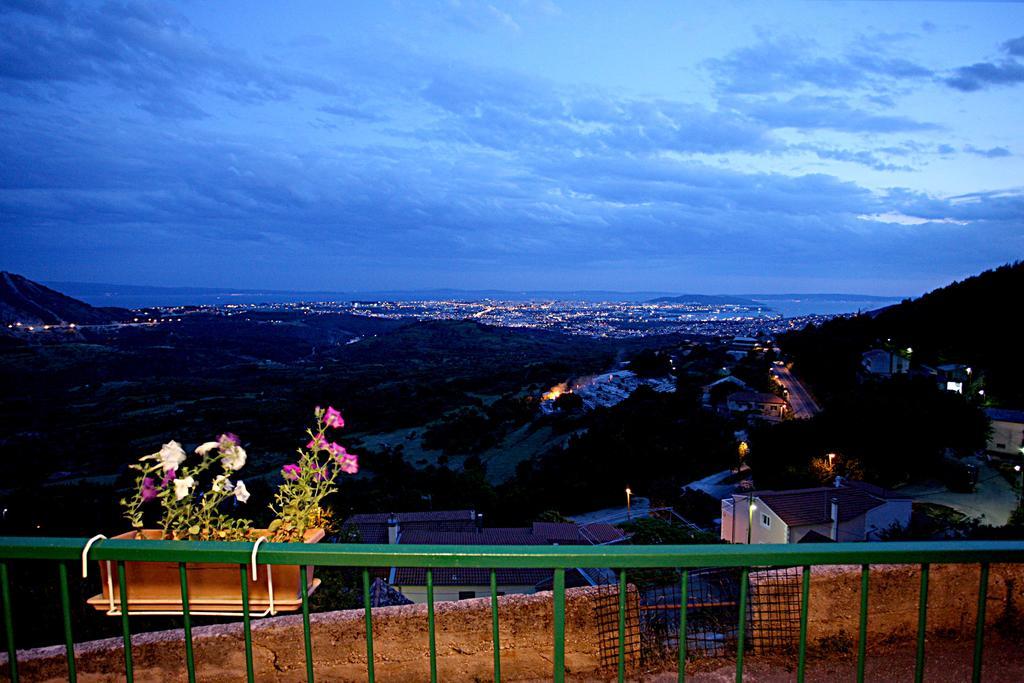 Holiday Home Miklica Klis Экстерьер фото