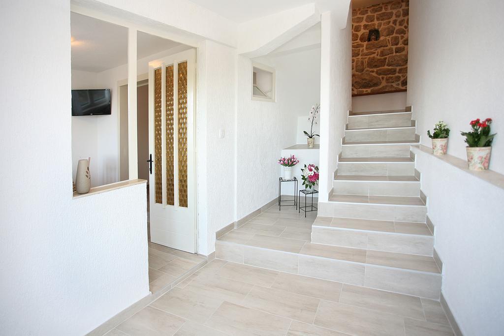 Holiday Home Miklica Klis Экстерьер фото
