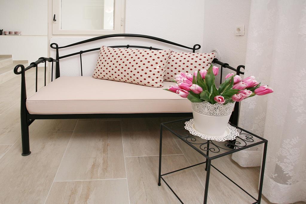 Holiday Home Miklica Klis Экстерьер фото