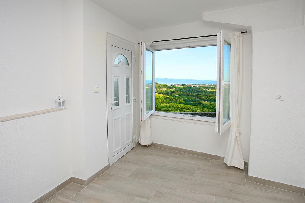 Holiday Home Miklica Klis Экстерьер фото